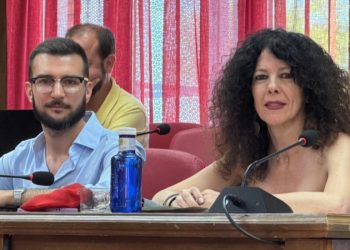 El Pleno de Azuqueca aprueba abordar la crisis laboral municipal ante las críticas por el mutismo del alcalde