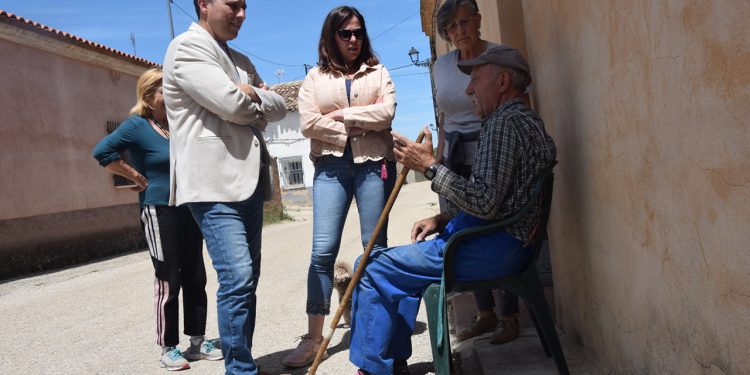 La Diputación de Cuenca costeará la luz y las nóminas de 221 pueblos pequeños con un fondo de 4 millones 1 La Diputación de Cuenca costeará la luz y las nóminas de 221 pueblos pequeños con un fondo de 4 millones