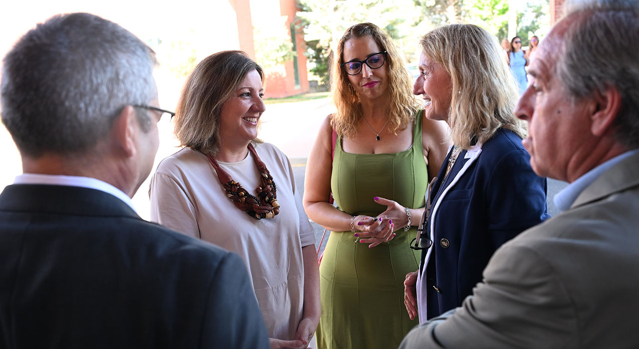 La Junta somete a información pública el borrador de la Ley de Medidas para Reducir las Brechas de Género en el Ámbito Económico 2 La Junta somete a información pública el borrador de la Ley de Medidas para Reducir las Brechas de Género en el Ámbito Económico
