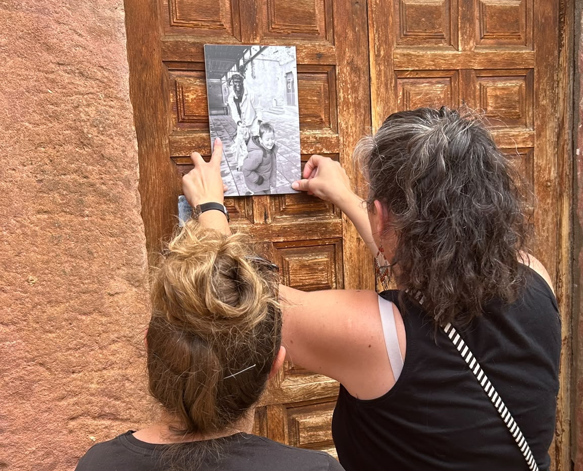 La asociación cultural Tierra de Girasoles de Setiles inaugura una exposición fotográfica al aire libre sobre la tradición del Diablo 1 La asociación cultural Tierra de Girasoles de Setiles inaugura una exposición fotográfica al aire libre sobre la tradición del Diablo