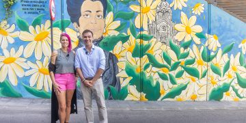 La calle Chorrón de Guadalajara transforma su túnel con un nuevo mural sobre historia local y reciclaje