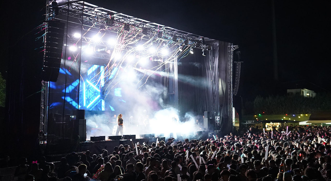 La orquesta Dakar y el festival Platinum ponen el broche de oro a las grandes actuaciones musicales de las Fiestas de Cabanillas 1 La orquesta Dakar y el festival Platinum ponen el broche de oro a las grandes actuaciones musicales de Fiestas