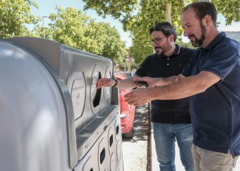 Miguel Óscar Aparicio: “El Punto Limpio de Proximidad facilita y acerca a la ciudadanía el reciclaje de residuos urbanos especiales”
