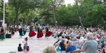 Ocho danzas y un lleno en La Concordia: así vibró Guadalajara con el folclore del Palacio de la Cotilla