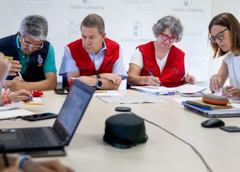 El incendio de La Mierla supera las 26.000 hectáreas con tres nuevos municipios evacuados en Guadalajara