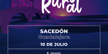 Pantalla gigante en Sacedón para seguir el España-Bélgica durante el festival 'Living Rural'