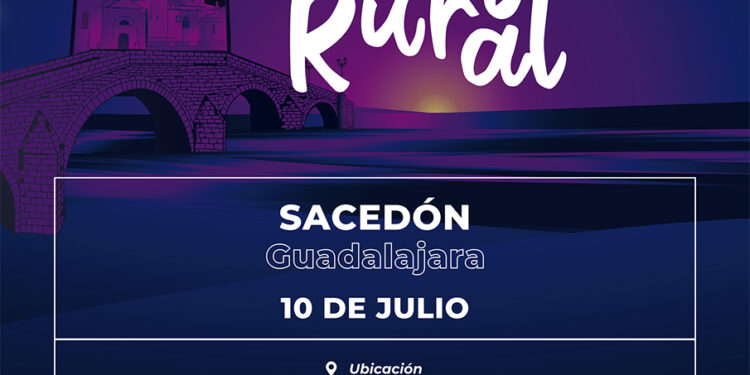 Pantalla gigante en Sacedón para seguir el España-Bélgica durante el festival 'Living Rural'