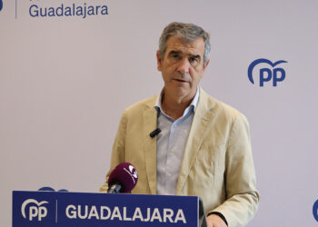 Román exige al Gobierno rebajar la presión fiscal de los autónomos y reclama agilidad y transparencia en la tramitación del proyecto de la N-320