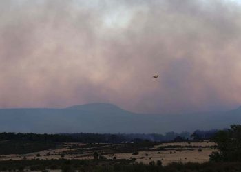 Tamajón asume el mando logístico del gran incendio de La Mierla para coordinar las evacuaciones preventivas
