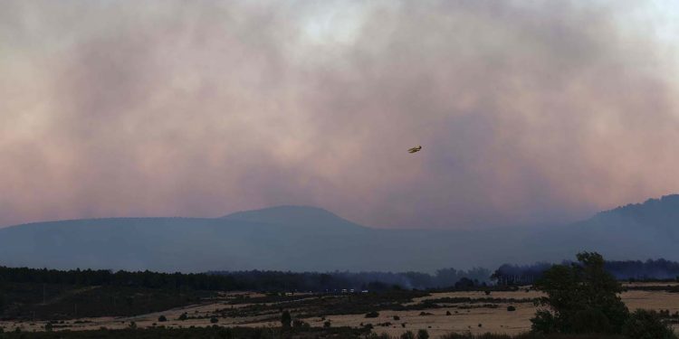 Tamajón asume el mando logístico del gran incendio de La Mierla para coordinar las evacuaciones preventivas