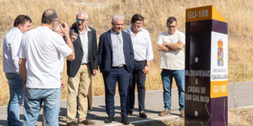 Valdearenas estrena la rehabilitación de su ermita y la mejora de la carretera GU-108 con una inversión de 290.000 euros
