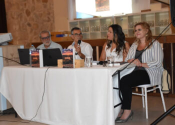 La Diputación presenta Belmonte, de aldea de Alarcón a Señorío una obra que recorre la historia de la villa manchega