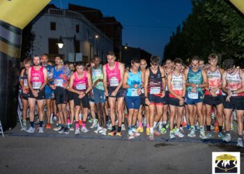Alfonso Martínez y Paola Niño conquistan el Trofeo Nocturno San Gil en Motilla del Palancar