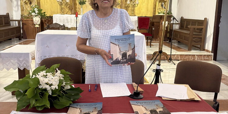 Arguisuelas presenta el libro Arguisuelas y su Iglesia en un emotivo acto dedicado a la memoria y al patrimonio del pueblo Arguisuelas presenta el libro Arguisuelas y su Iglesia en un emotivo acto dedicado a la memoria y al patrimonio del pueblo
