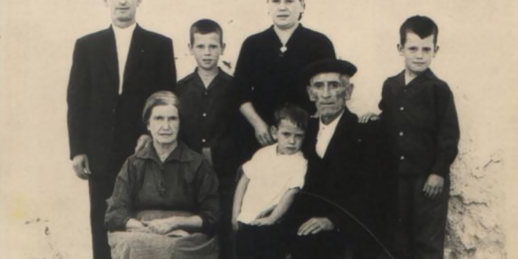 El Gobierno regional promueve la exposición virtual de fotografías antiguas ‘Retratos de familia en Castilla-La Mancha’