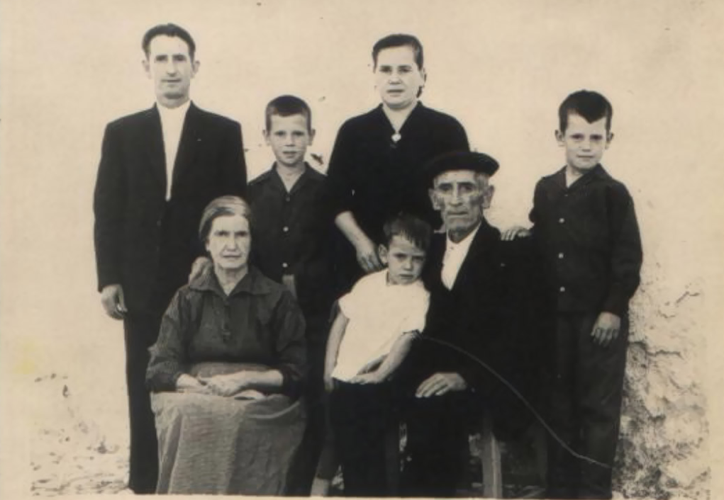 El Gobierno regional promueve la exposición virtual de fotografías antiguas ‘Retratos de familia en Castilla-La Mancha’ 6 Captura de pantalla 2026 08 19 104533