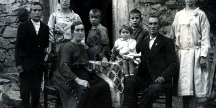 El Gobierno regional promueve la exposición virtual de fotografías antiguas ‘Retratos de familia en Castilla-La Mancha’