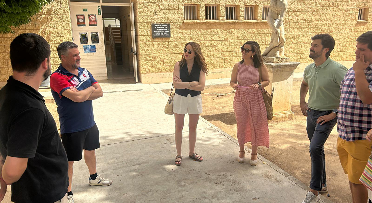 Casas de Benítez recibe 130.000 euros de la Diputación para reparar el polideportivo dañado por la DANA 1 Casas de Benítez recibe 130.000 euros de la Diputación para reparar el polideportivo dañado por la DANA