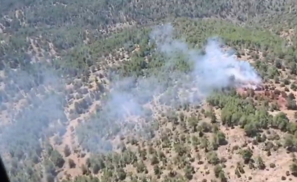 Controlado un incendio forestal en Valdemorillo de la Sierra tras la intervención de medios aéreos y terrestres Controlado un incendio forestal en Valdemorillo de la Sierra tras la intervención de medios aéreos y terrestres