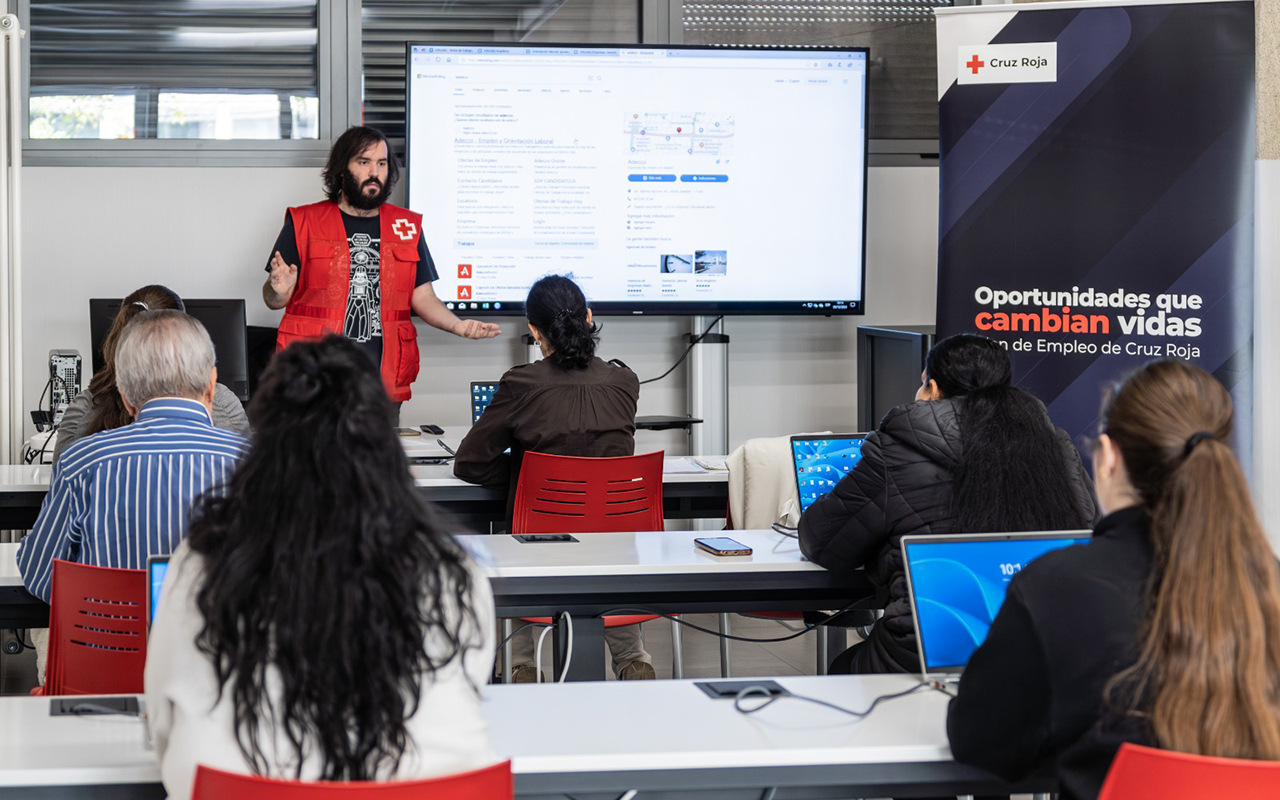 Cruz Roja lanza once cursos gratuitos de empleo en Guadalajara y Azuqueca con 165 plazas Cruz Roja lanza once cursos gratuitos de empleo en Guadalajara y Azuqueca con 165 plazas