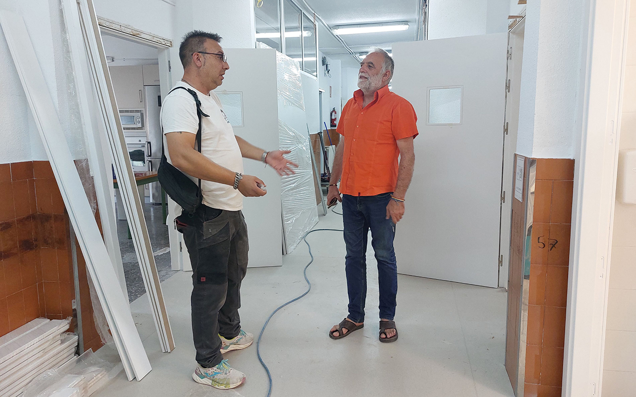 El Centro de Educación Especial Pedro Solís de Guadalajara renueva sus accesos y suelos con 110.000 euros El Centro de Educación Especial Pedro Solís de Guadalajara renueva sus accesos y suelos con 110.000 euros