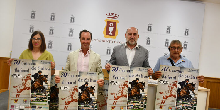 El Concurso Nacional de Saltos de Cuenca celebra su 70 aniversario con un centenar de caballos El Concurso Nacional de Saltos de Cuenca celebra su 70 aniversario con un centenar de caballos