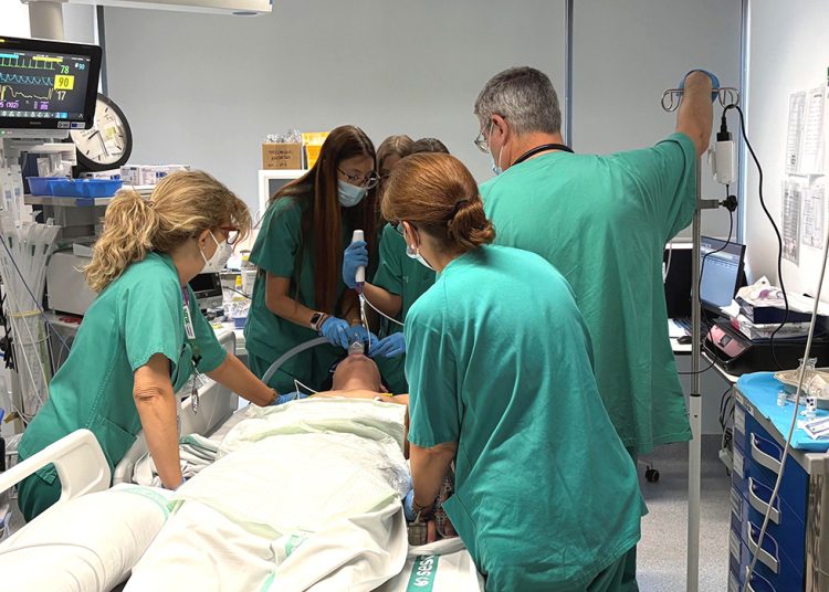 El Hospital de Guadalajara incorpora una endoscopia del sueño para tratar la apnea sin derivar pacientes