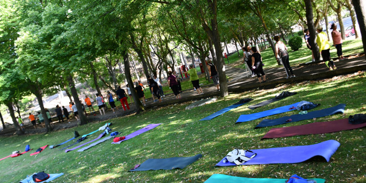 El Verano Deportivo de Cuenca duplica su afluencia con sesiones gratuitas en los parques El Verano Deportivo de Cuenca duplica su afluencia con sesiones gratuitas en los parques