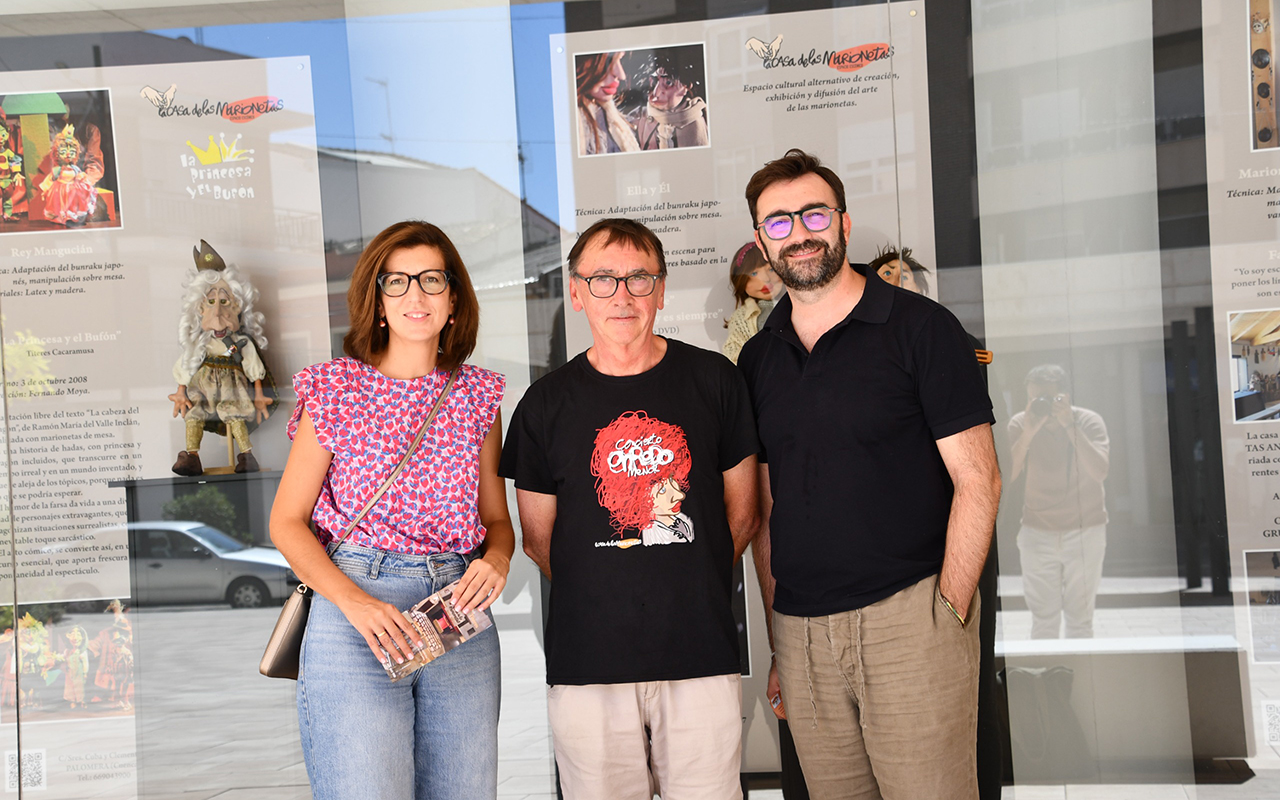 El comercio de Tarancón se vuelca con las fiestas patronales decorando escaparates y fachadas del casco antiguo El comercio de Tarancón se vuelca con las fiestas patronales decorando escaparates y fachadas del casco antiguo