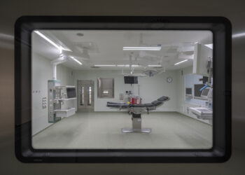 La Unidad de Neurocirugía en Cuenca ya tiene quirófano reservado y 2,2 millones para equiparlo