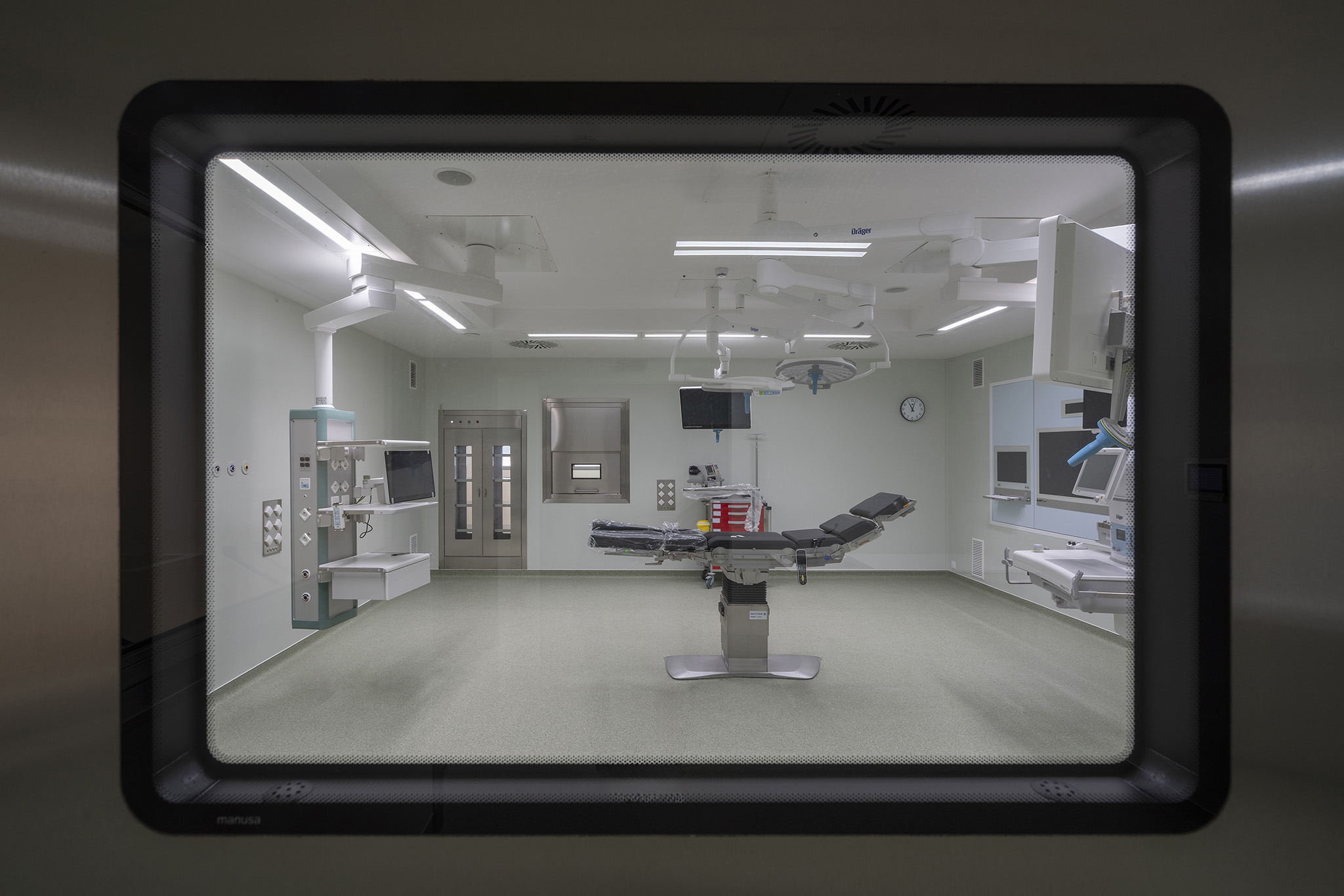 La Unidad de Neurocirugía en Cuenca ya tiene quirófano reservado y 2,2 millones para equiparlo La Unidad de Neurocirugía en Cuenca ya tiene quirófano reservado y 2,2 millones para equiparlo