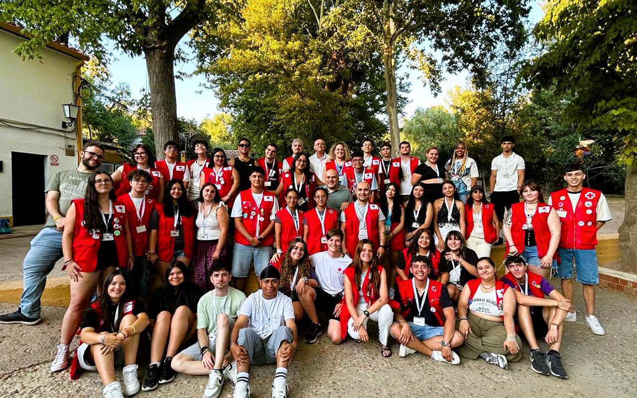 Guadalajara acoge la XXXIII Escuela de Verano de Cruz Roja Juventud con voluntarios de toda Castilla-La Mancha Guadalajara acoge la XXXIII Escuela de Verano de Cruz Roja Juventud con voluntarios de toda Castilla-La Mancha