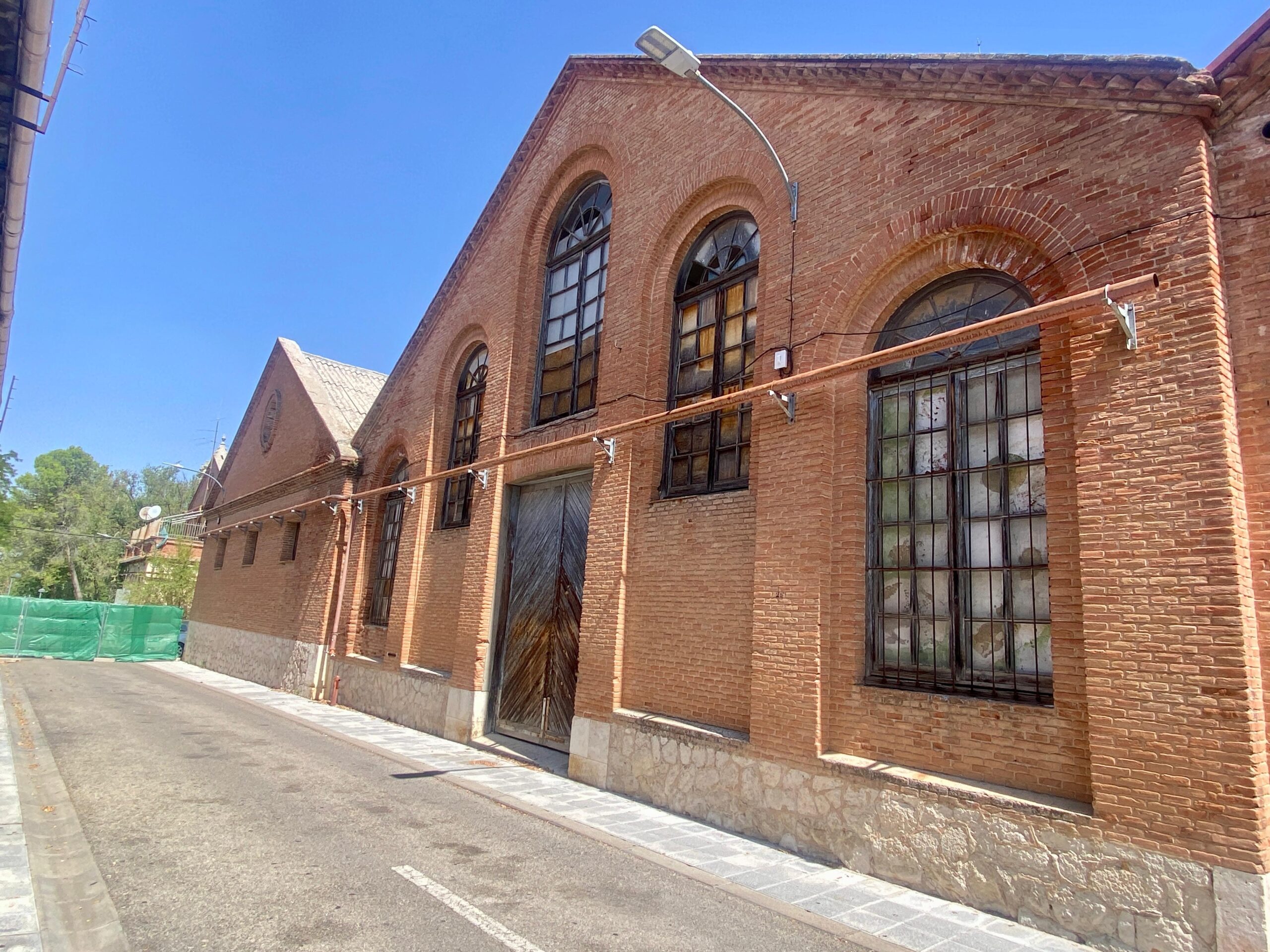 Guadalajara avanza en el Fuerte de San Francisco: licitan el proyecto para convertir dos naves junto al TYCE en oficinas públicas 1 Guadalajara avanza en el Fuerte de San Francisco licitan el proyecto para convertir dos naves junto al TYCE en oficinas públicas