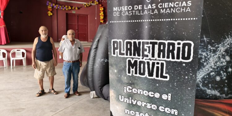 El planetario móvil calienta motores en Chillarón de Cuenca de cara al gran eclipse del 12 de agosto