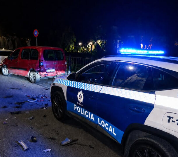 La colaboración ciudadana permite interceptar al conductor de un accidente con fuga en Cuenca