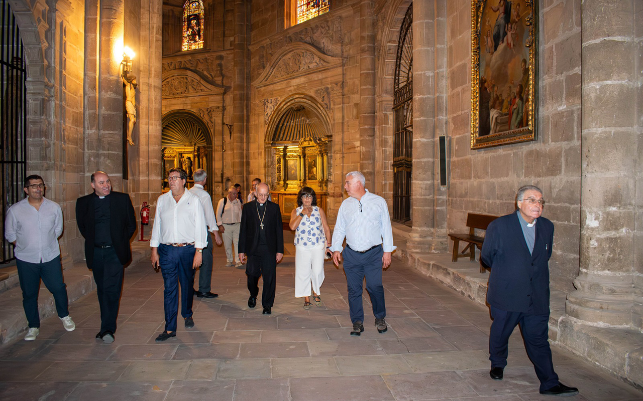 La restauración de la catedral de Sigüenza suma 2,1 millones de euros y encara su fachada principal La restauración de la catedral de Sigüenza suma 2,1 millones de euros y encara su fachada principal
