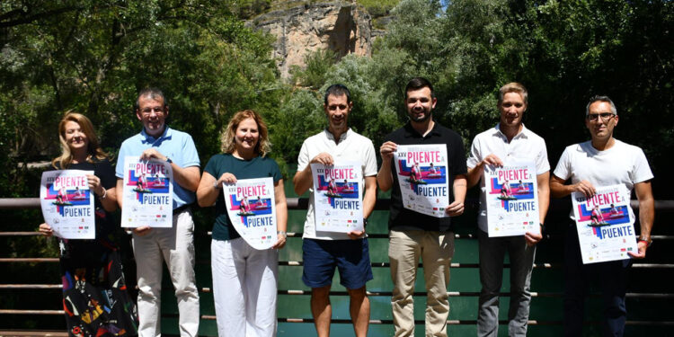 La ‘Puente a Puente’ bate récord de participación con más de 200 piragüistas inscritos