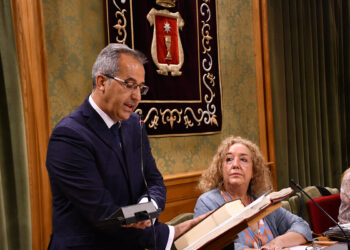 Marta Tirado es nombrada segunda teniente de alcalde y Jesús Alberto Pontones adquiere las competencias de Patrimonio y Comercio Marta Tirado es nombrada segunda teniente de alcalde y Jesús Alberto Pontones adquiere las competencias de Patrimonio y Comercio