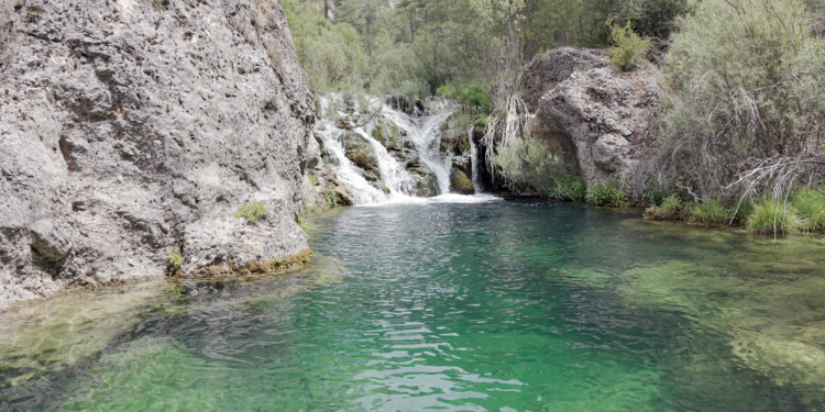 Volamos este lugar de verano: la zona de Lagunillos y la poza del Escabas en el P.N.  de la Serranía de Cuenca
