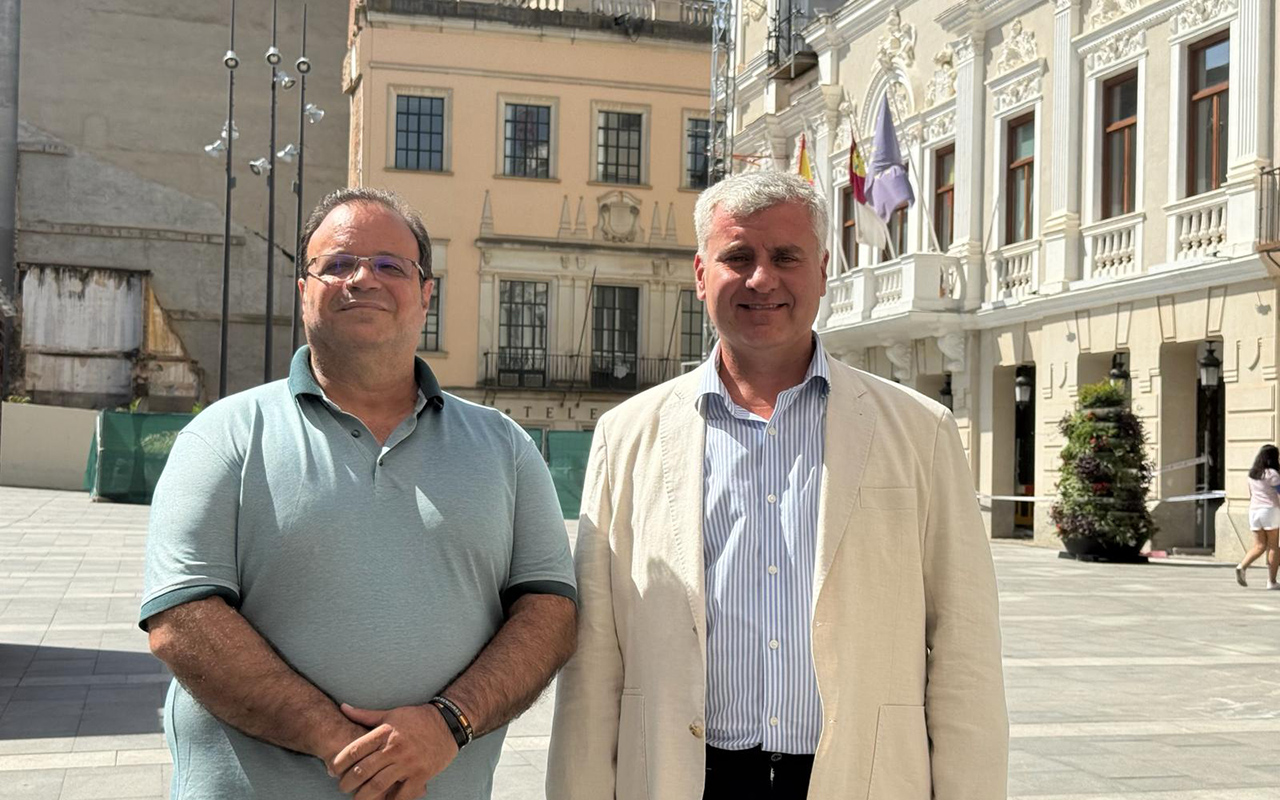 PP y VOX presentan una moción de apoyo a Ceuta y critican la “cobardía” de Alberto Rojo por no defender la integridad territorial de España PP y VOX presentan una moción de apoyo a Ceuta y critican la “cobardía” de Alberto Rojo por no defender la integridad territorial de España
