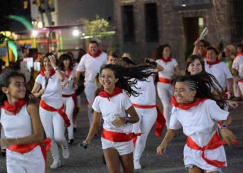 Pareja dedicará sus fiestas a quienes luchan contra los incendios Pareja dedicará sus fiestas a quienes luchan contra los incendios