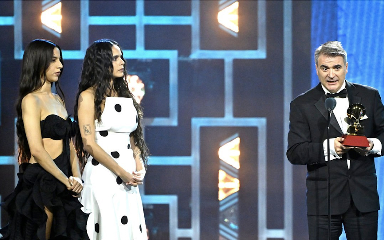 Rafael Serrallet regresa a Ucrania para celebrar junto a la Filarmónica de Lviv el primer Latin Grammy de la historia del país Rafael Serrallet regresa a Ucrania para celebrar junto a la Filarmónica de Lviv el primer Latin Grammy de la historia del país