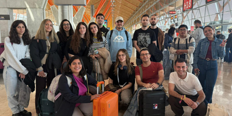 Seis jóvenes titulados de Cuenca completan tres meses de prácticas en empresas de Irlanda y Bélgica Seis jóvenes titulados de Cuenca completan tres meses de prácticas en empresas de Irlanda y Bélgica