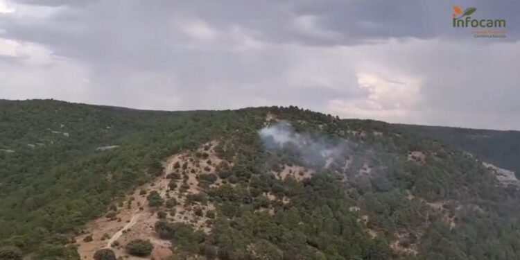 Controlado el conato de incendio junto a la Ciudad Encantada en Valdecabras