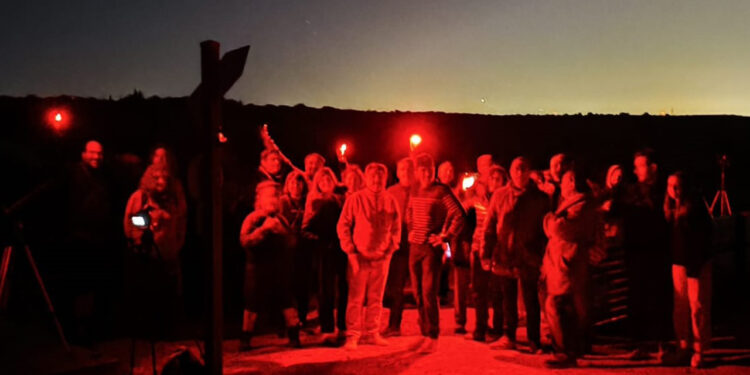 Una treintena de socios de AstroGuada han seguido el eclipse lunar de esta madrugada desde Valdenazar Una treintena de socios de AstroGuada han seguido el eclipse lunar de esta madrugada desde Valdenazar