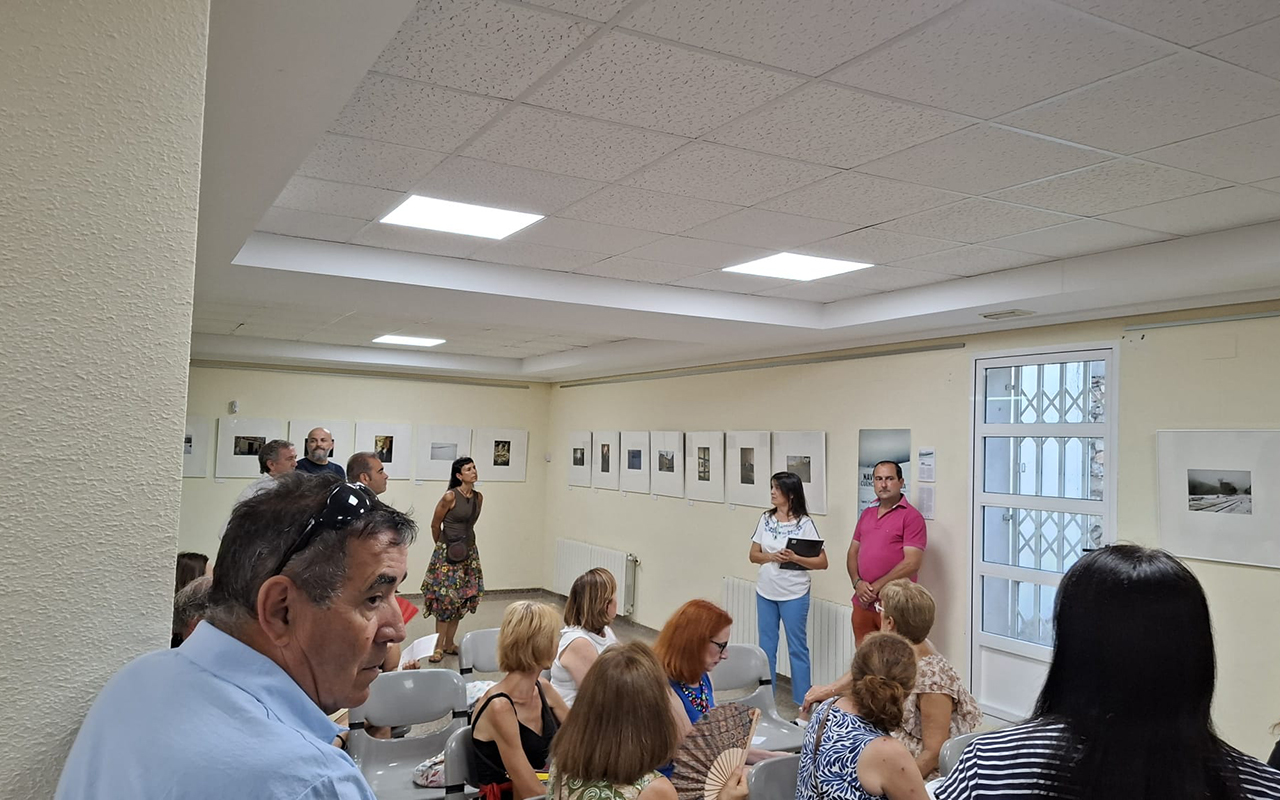 Villares del Saz acoge la exposición "Cuenca en la mirada" de José Manuel Navia 1 Villares del Saz acoge la exposición Cuenca en la mirada de José Manuel Navia