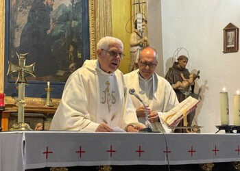 Las Majadas despide a don Toribio tras casi 43 años al frente de su parroquia