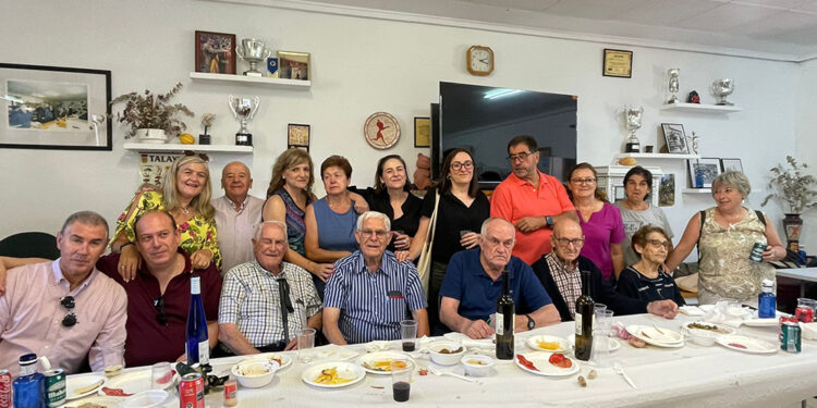 Las Majadas despide a don Toribio tras casi 43 años al frente de su parroquia