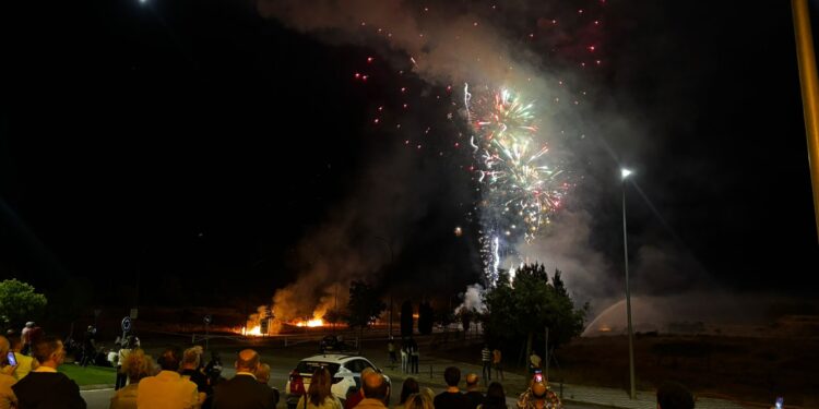 Se encendieron los Fuegos Artificiales san Julián 2026