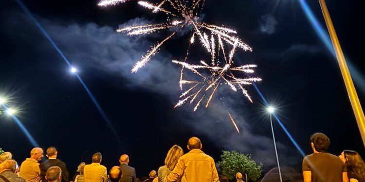 Se encendieron los Fuegos Artificiales san Julián 2026